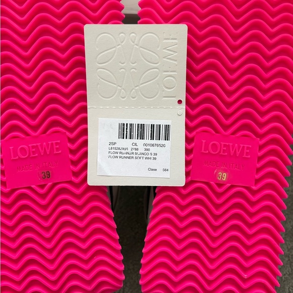 Authentic NWT Loewe Flow Runner  White Sneakers with Black and Neon Accents - Picture 4 of 6